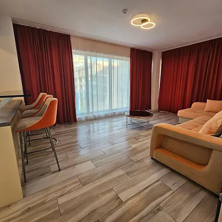 Orange * Mamaia